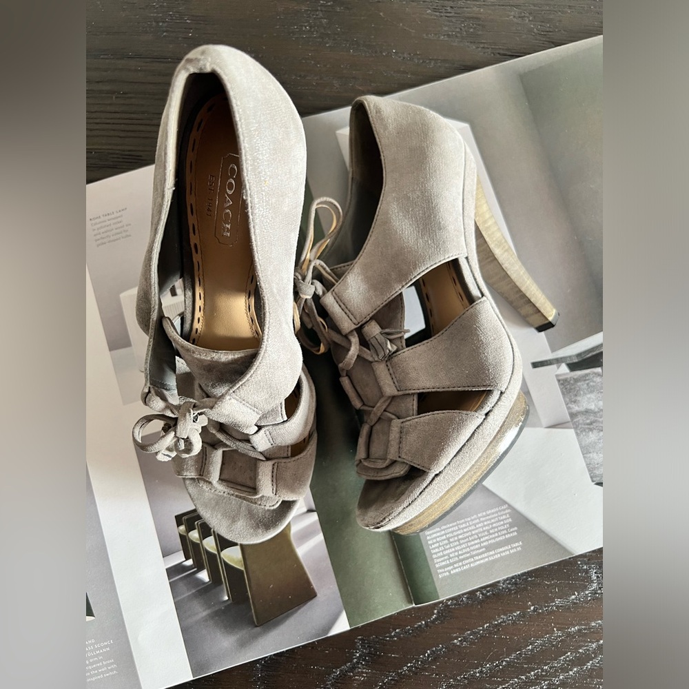 Vintage Coach women’s platform heels